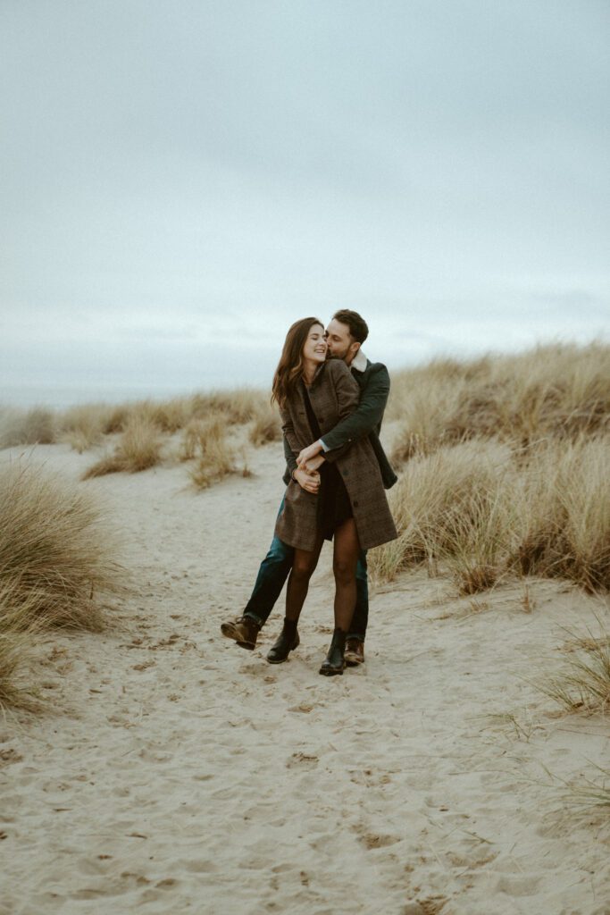 Engagement Photoshoot Beach Session at Oregon Coast